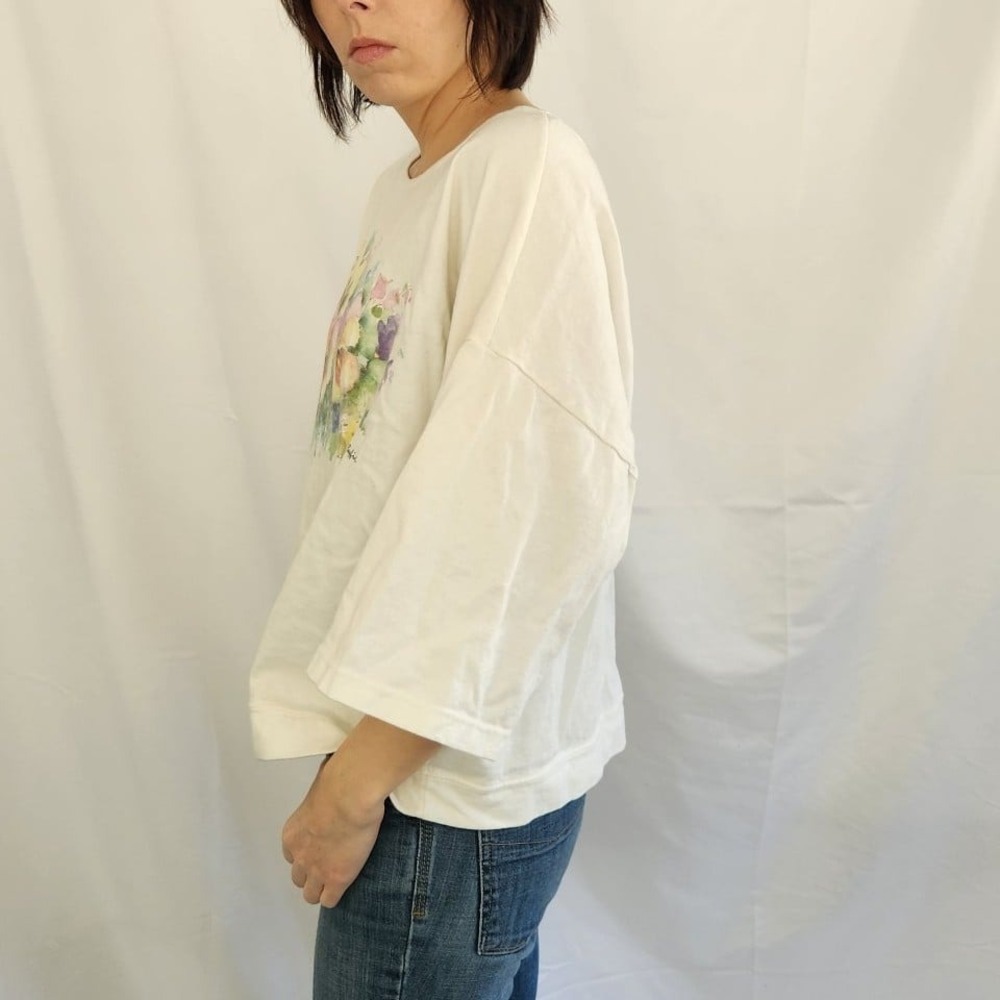 90s Floral Oversize Tee‎ - Picture 2 of 7